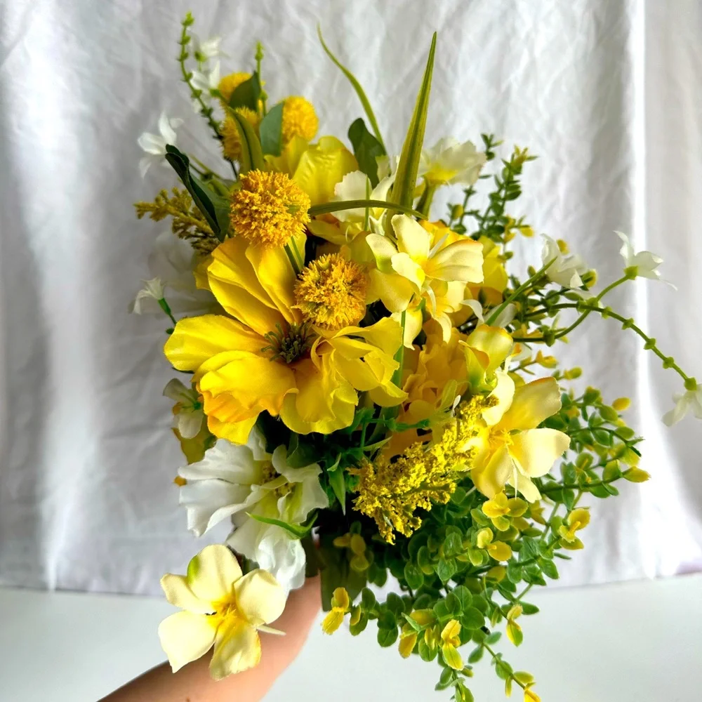 Sunshine Yellow Artificial Wildflower Bouquet Lifelike Spring Floral Arrangement